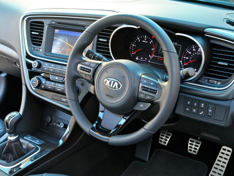  Kia Optima EcoDynamics 2014 года  (UK) (фото 12 из 22)